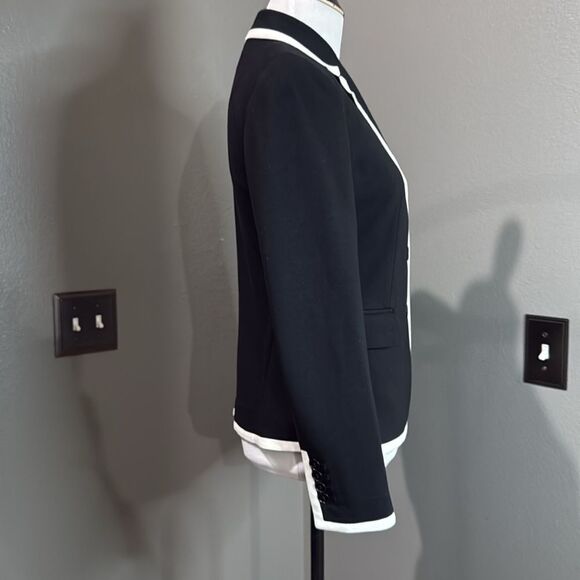 Talbots Black Blazer Jacket Cream Contrast Trim petites - Picture 4 of 10